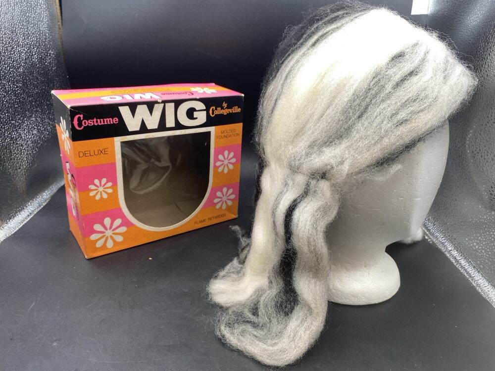 VINTAGE HALLOWEEN COLLEGEVILLE COSTUME WIG#2500 WITCH.